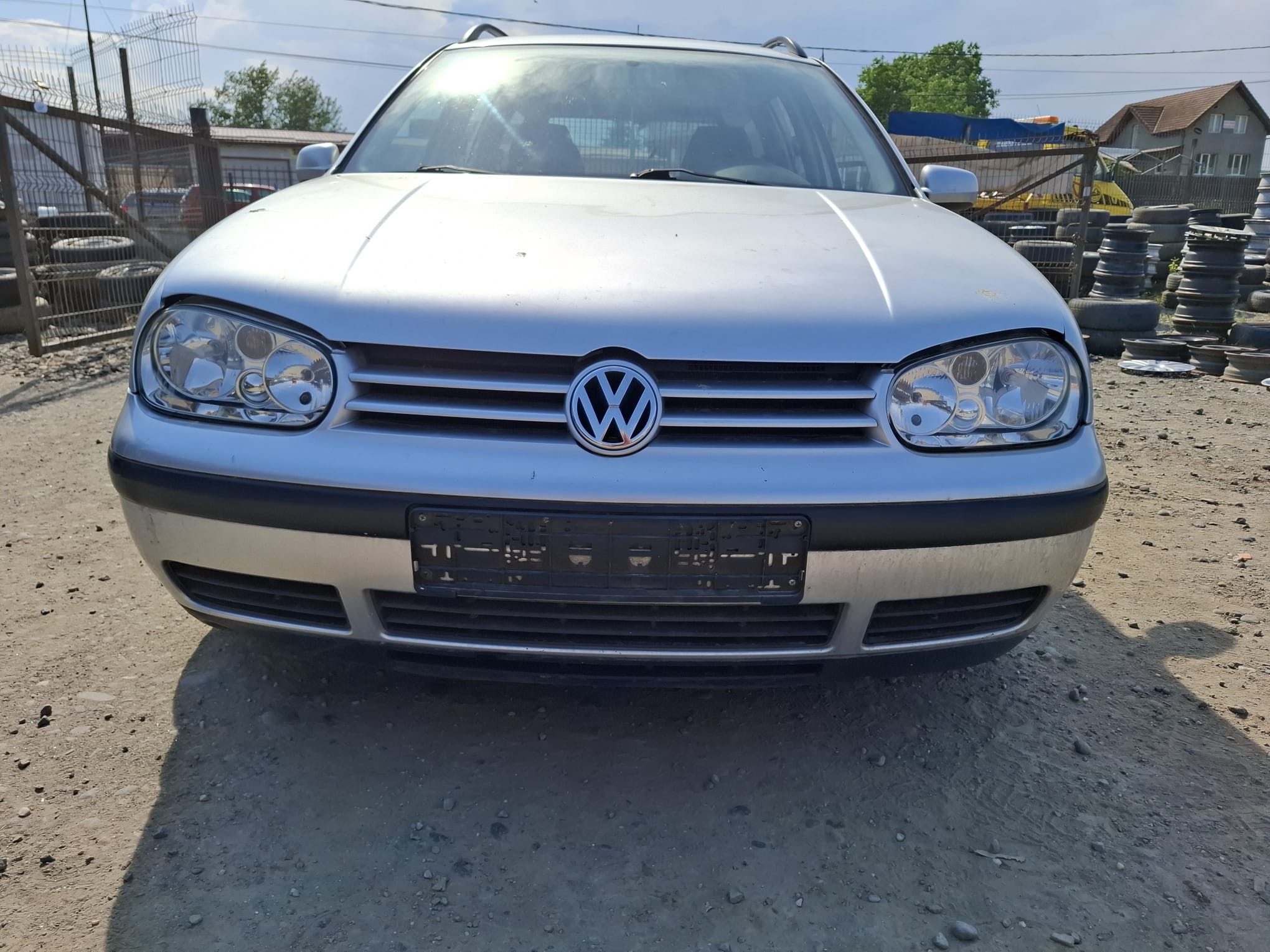 VW GOLF 4 Variant 1.4i-16v AXP An 2001
