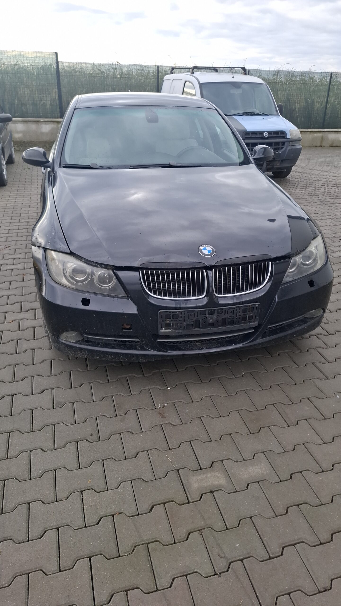 Dezmembrez BMW E90 20i