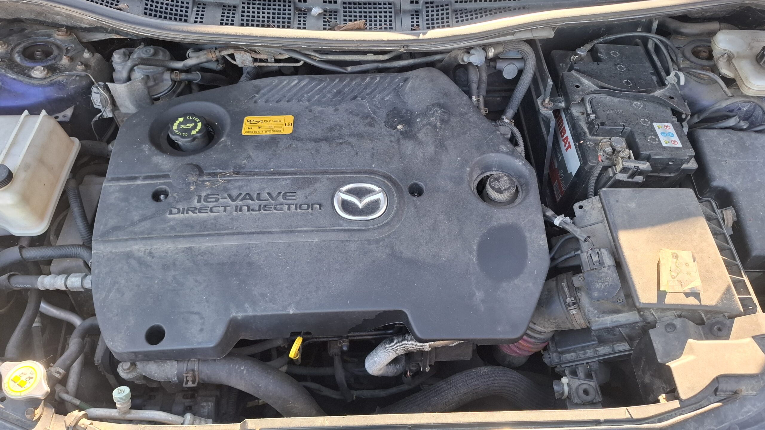 Dezmembrez Mazda 5 - imagine 5