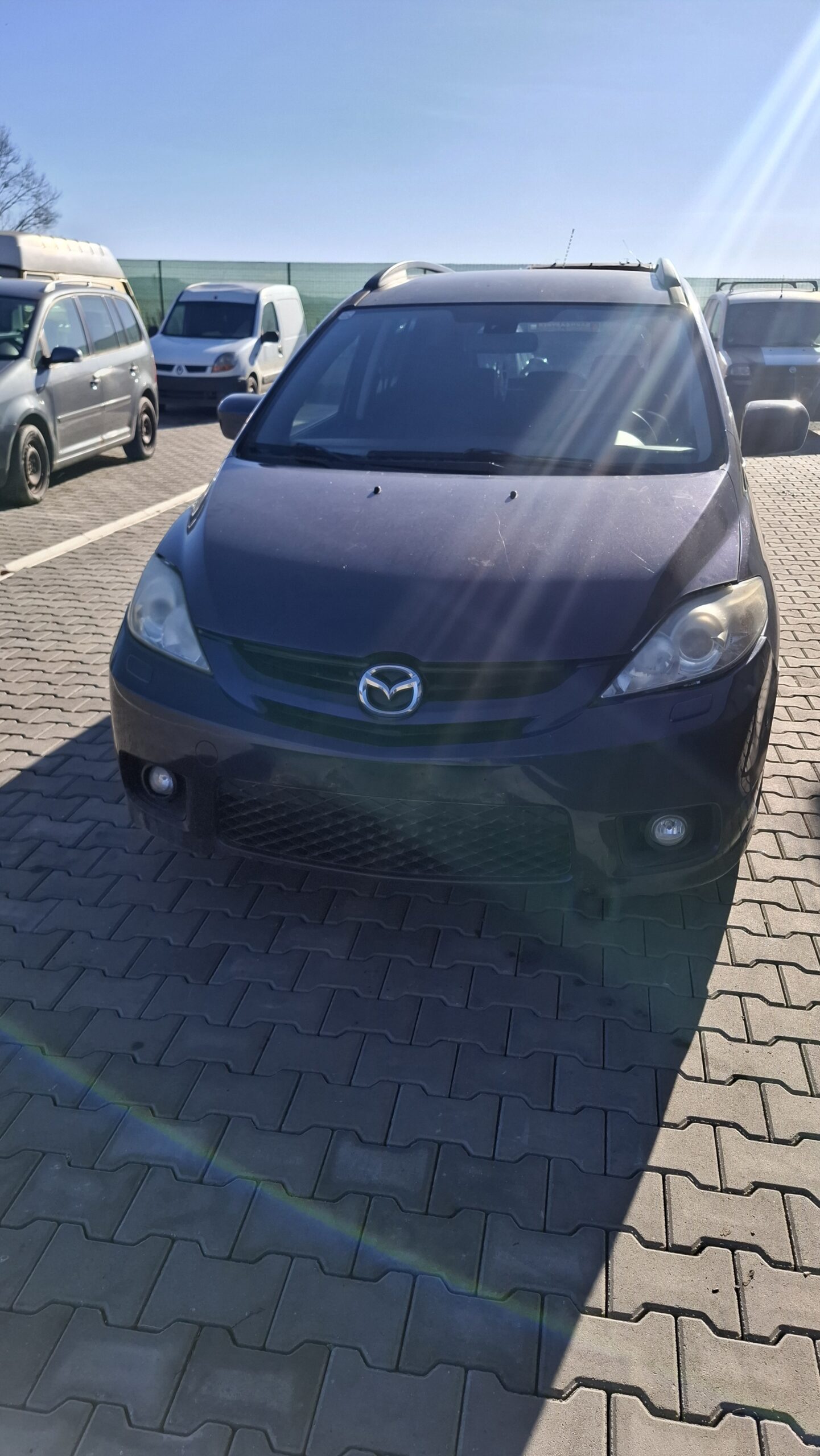 Dezmembrez Mazda 5